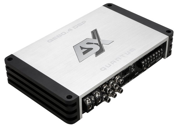 ESX Quantum QE80.4 DSP versterker 4 kanaals met 8 kanaals DSP 500 watts RMS