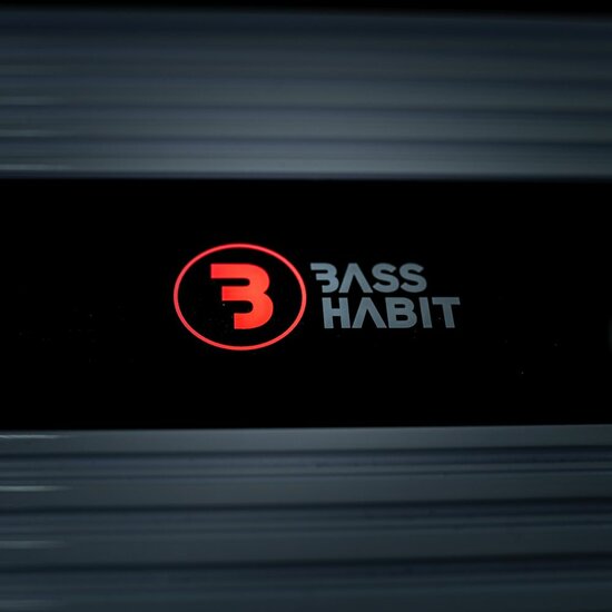 Bass Habit Play SP550.4FR versterker 4 kanaals 2240 watts RMS