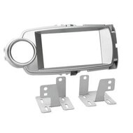 Toyota Yaris radio paneel 2-din zilver 10/2011 - 07/2014